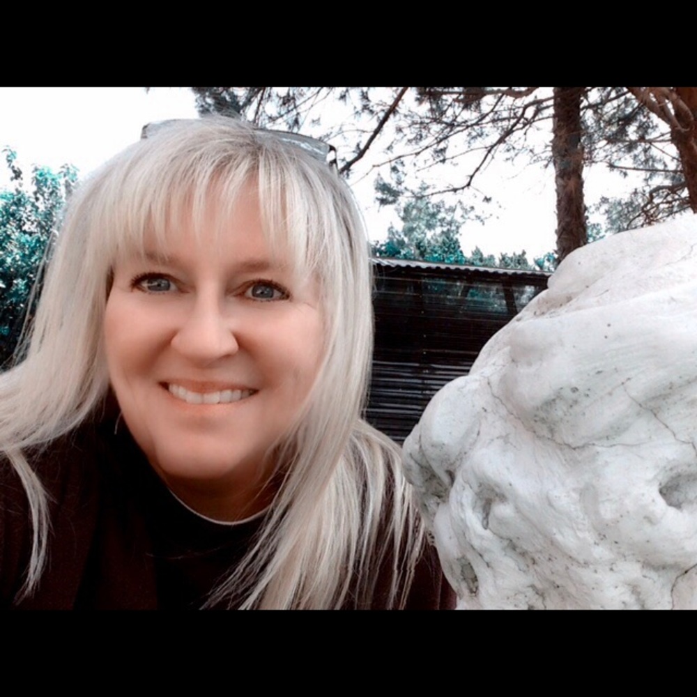Meet your Posher, Michele